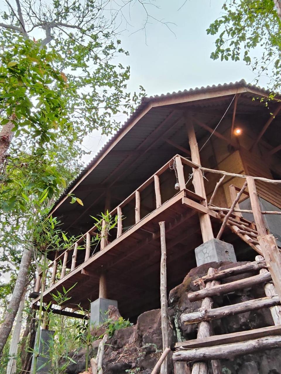 Fandee Island Treehouses & Ziplines - Tad Lo, Bolaven Loop Pakse Ban Kiangtat Ngoại thất bức ảnh